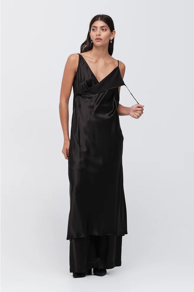 Taylor: Folded Exude Slip Dress - Black Satin – Willow Fashion