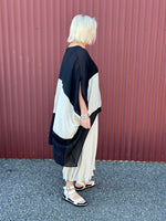 Deeanne Hobbs: Kyoto Top. Black and Cream.