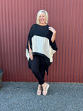 Deeanne Hobbs: Kyoto Top. Black and Cream.