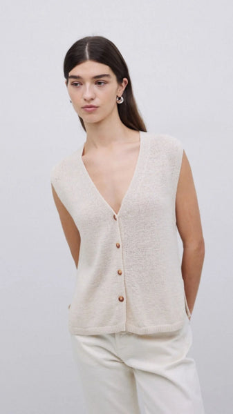 YERSE: Button Front Vest