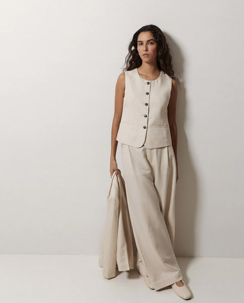 YERSE: ECRU LINEN-BLEND VEST