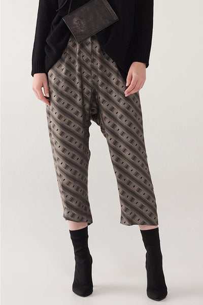 Taylor: Textured Dominate Pant.